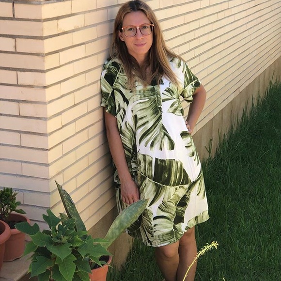 H&M Dresses & Skirts - Palm leaves dress by H&M. Size M NWT